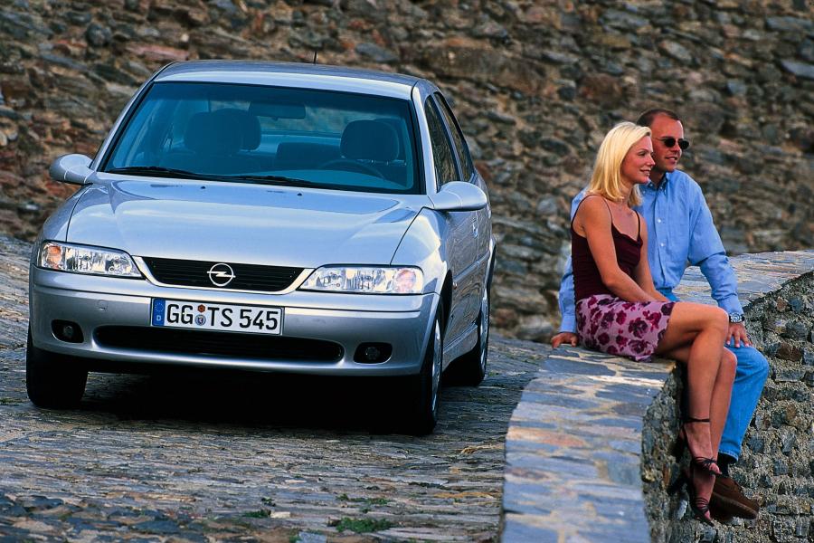  Opel Vectra Sedan (B) 1999 года  (фото 29 из 31)